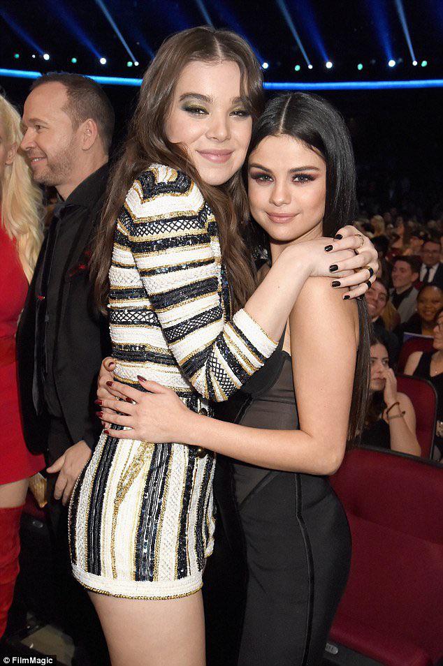 What a perfect threesome that would be with Selena Gomez and Hailee Steinfeld