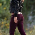 Natalie Portman’s ass in jeans is a beautiful thing