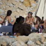 Rita Ora Topless (5 Photos)