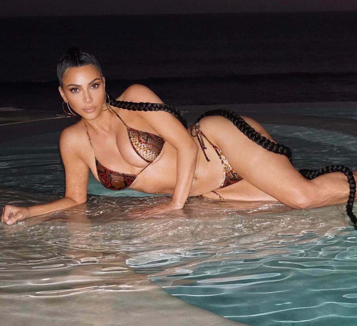 kim kardashian-I’ve never actually fapped to her before but this pic persuaded me too