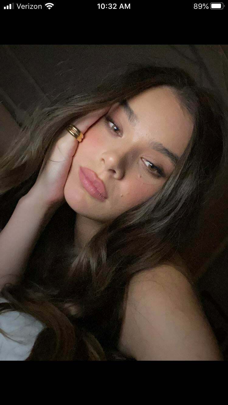 Hailee Steinfeld Could Get It