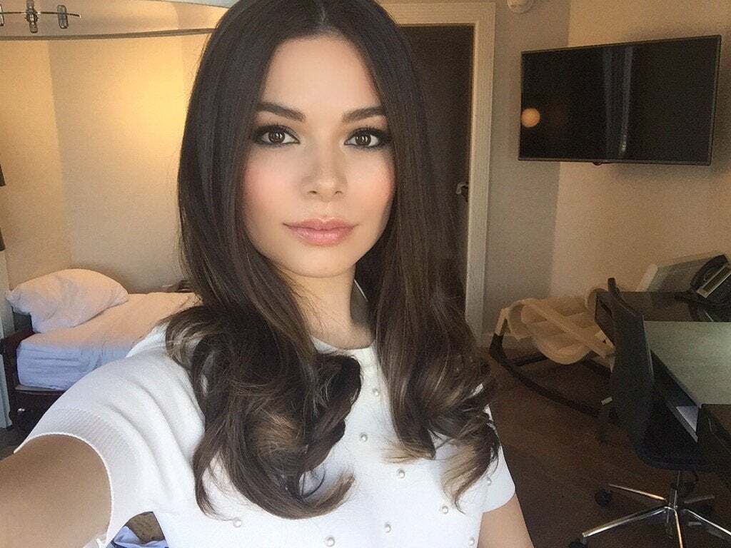 Miranda Cosgrove is bored in her hotel room so she's looking for someone to fuck her. How would you fuck her if you get the chance