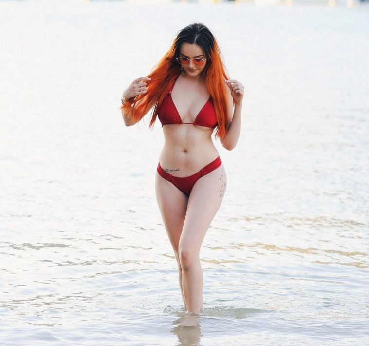 Sarah Goodhart Sexy (9 Photos)