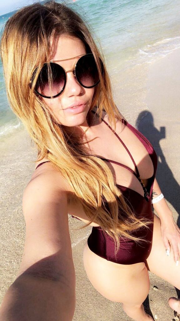 Chanel West Coast Sexy (5 Pics + Gif & Video)