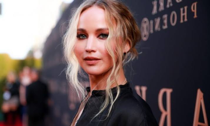 How many dicks do you think Jennifer Lawrence is serving