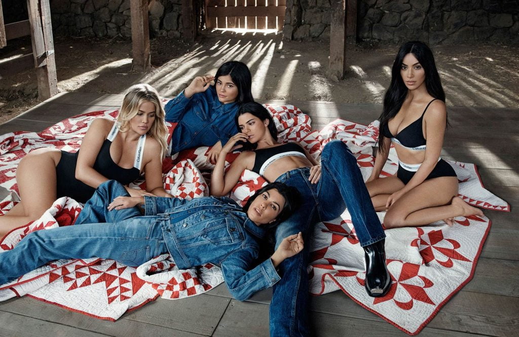 Kim, Khloe, Kourtney Kardashian & Kendall, Kylie Jenner Sexy (9 Photos + Video)