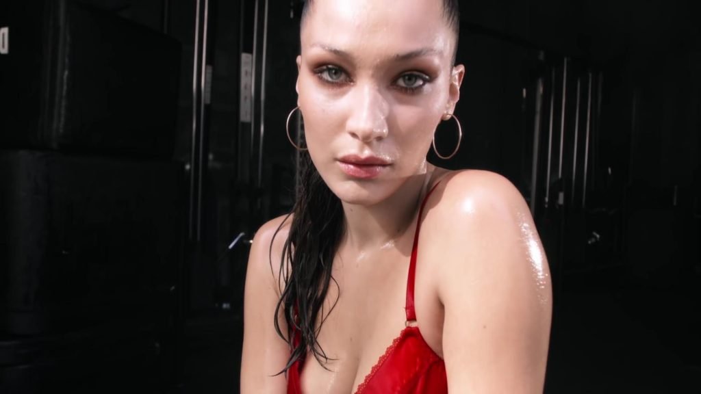 Love Advent 2017 – Day 18: Bella Hadid