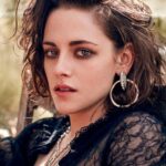The sheer amount of gay energy Kristen Stewart has is staggering