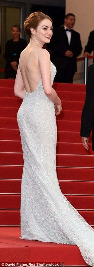 Really want to rip that dress off Emma Stone and breed her right there and then. Anyone else?