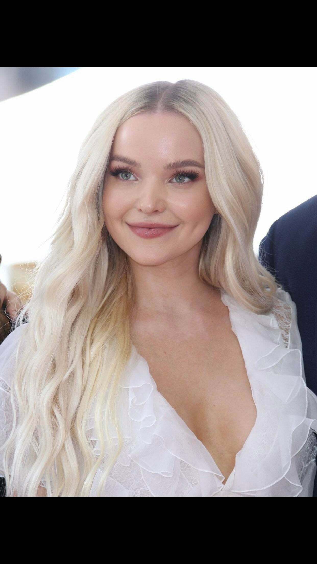 Dove Cameron