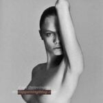 Cara Delevingne Topless (1 Photo)