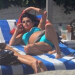 This photo of Selena Gomez makes me hard and want to jerk off like I saw it for the first time, I can imagine myself near her
