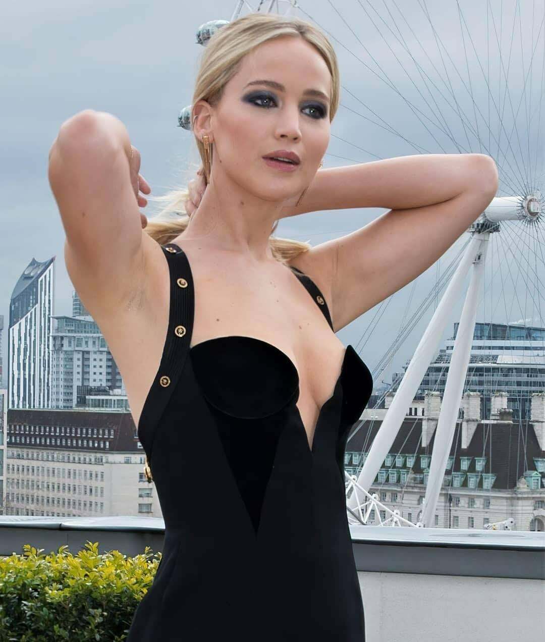 Jennifer Lawrence is the best fap material ever
