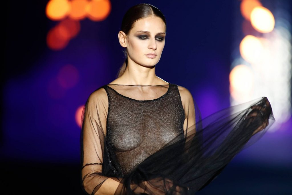 Daniela Aciu See-Through (4 Photos)