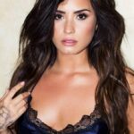 Demi Lovato Sexy (6 New Photos)