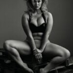 Hunter McGrady Nude (8 Photos)