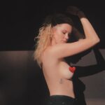 Ireland Baldwin Sexy & Topless (6 Pics + Gifs)