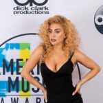 Lady Gaga Sexy (3 Photos + Gif)