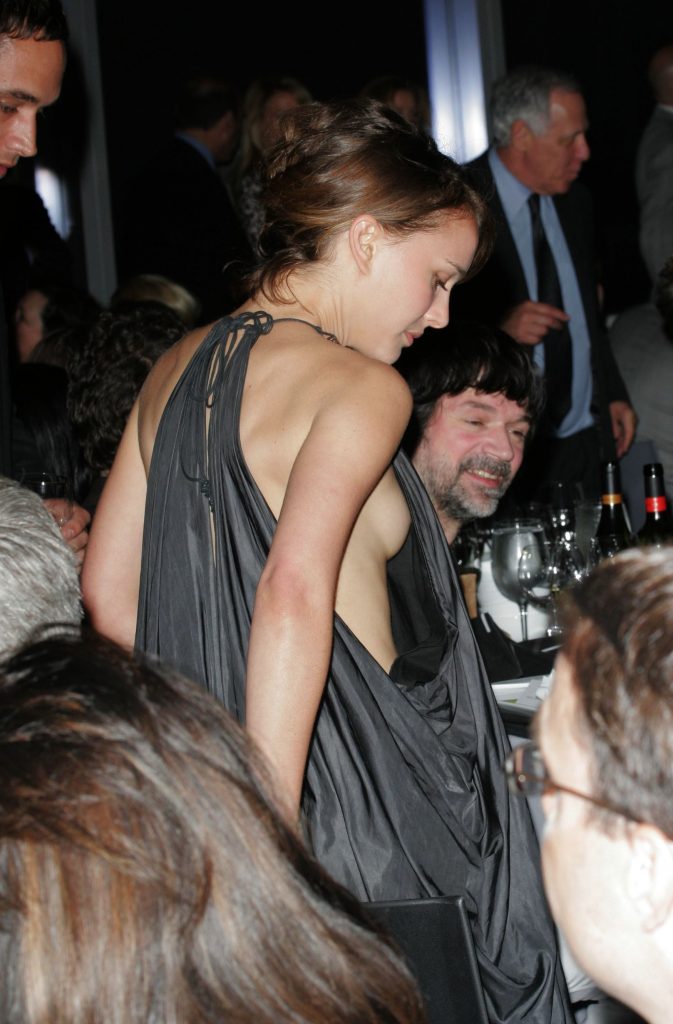 Natalie Portman Sideboob (9 Photos)