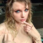 Taylor Swift Sexy (3 Pics)