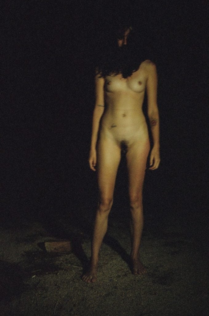 Carly Foulkes Nude (4 Photos)