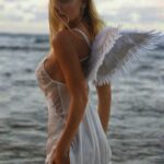 Alexis Ren - Angel in the streets, devil in the sheets. I hope