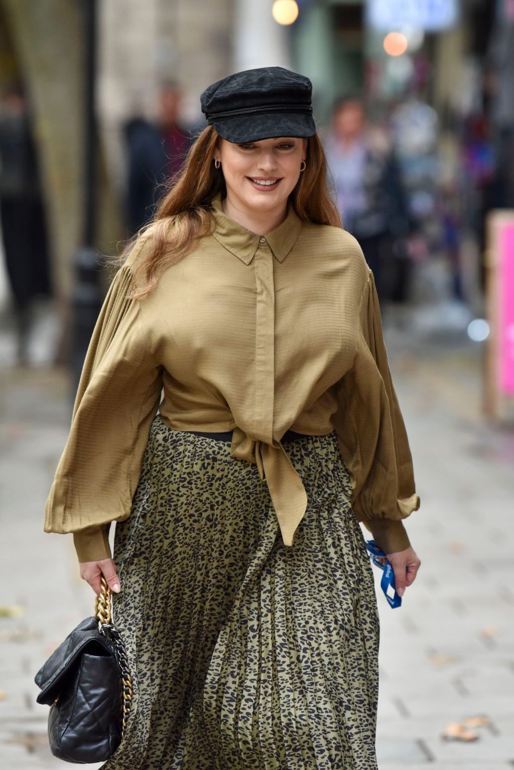 Kelly Brook Braless