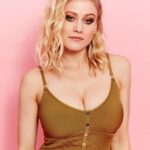 Somebody please convince Olivia Taylor Dudley to do porn!