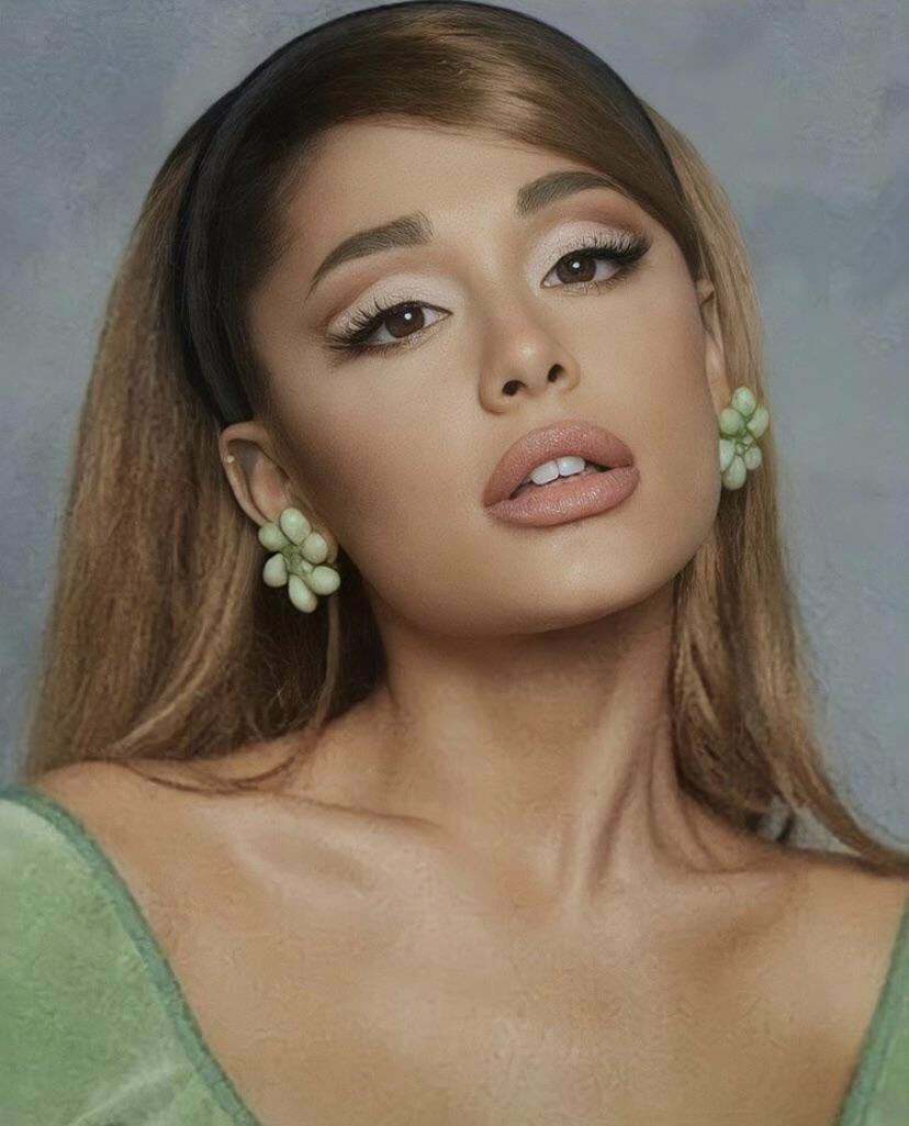 jacking off to Ariana Grande's face is the same ass jacking off to porn