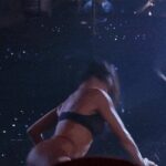 Demi Moore fit plot in Striptease