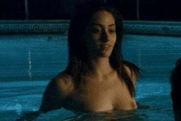 Emmy Rossum is outrageously fuckable! 🔥💦 That bangin' hot bod is driving me nuts!!