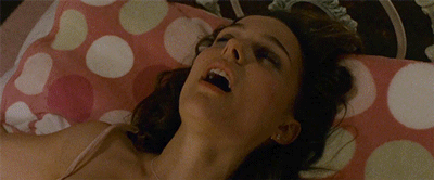 Holy fuck! Natalie Portman getting her pussy eaten. Mmmm fuck yes.