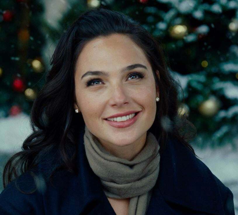 Just rewatched Wonder Woman (2017) to get ready for WW84 and I realized how much Gal Gadot owns me.