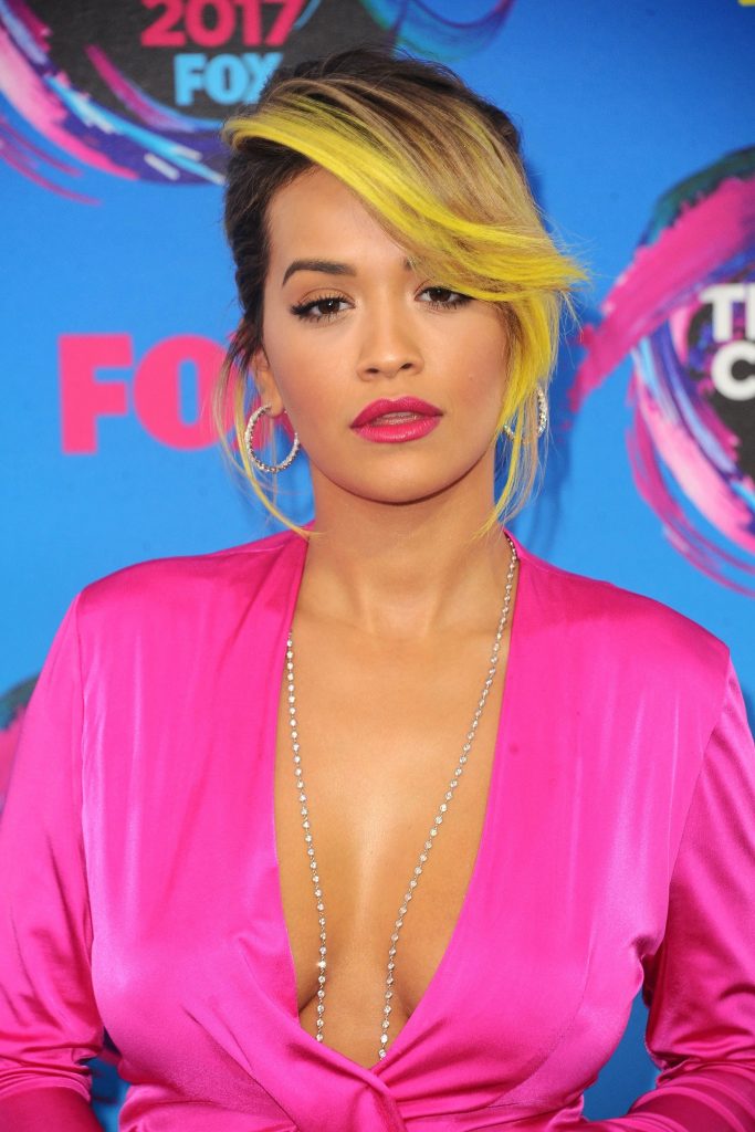 Rita Ora Sexy (21 Photos + Video)