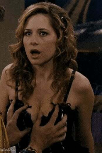 I’d love to squeeze Jenna Fischer’s big natural boobs