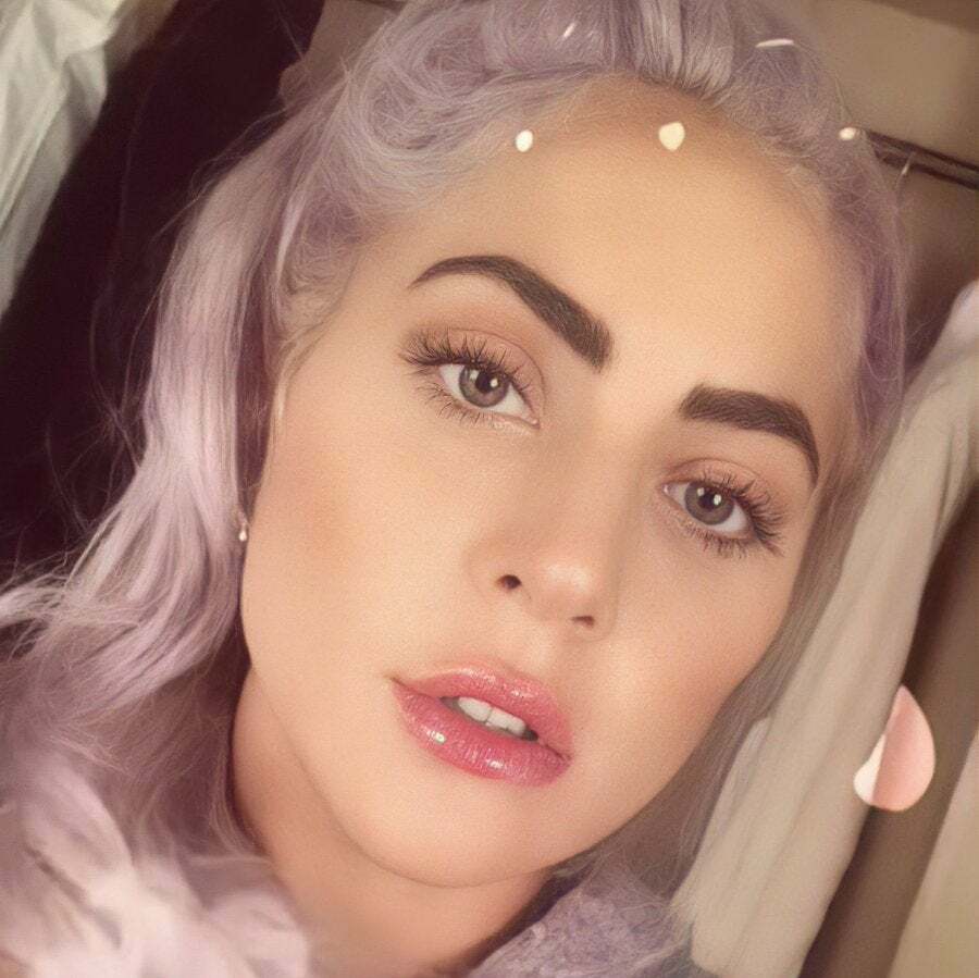 Lady Gaga deserves a rough facefuck