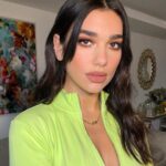 Dua Lipa gives the most incredible head.