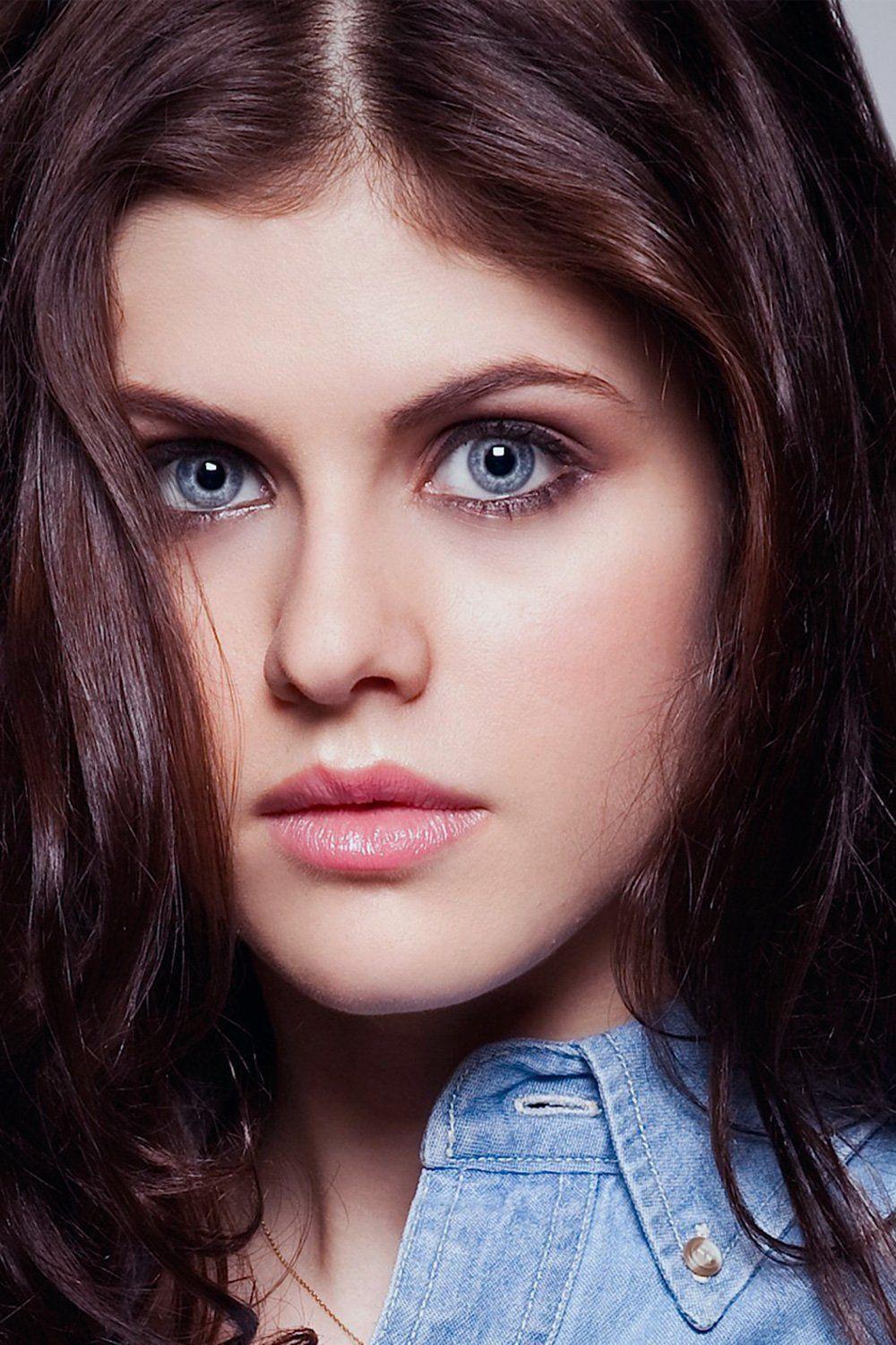 The amount of times I think of Alexandra Daddario’s eyes a day is crazy