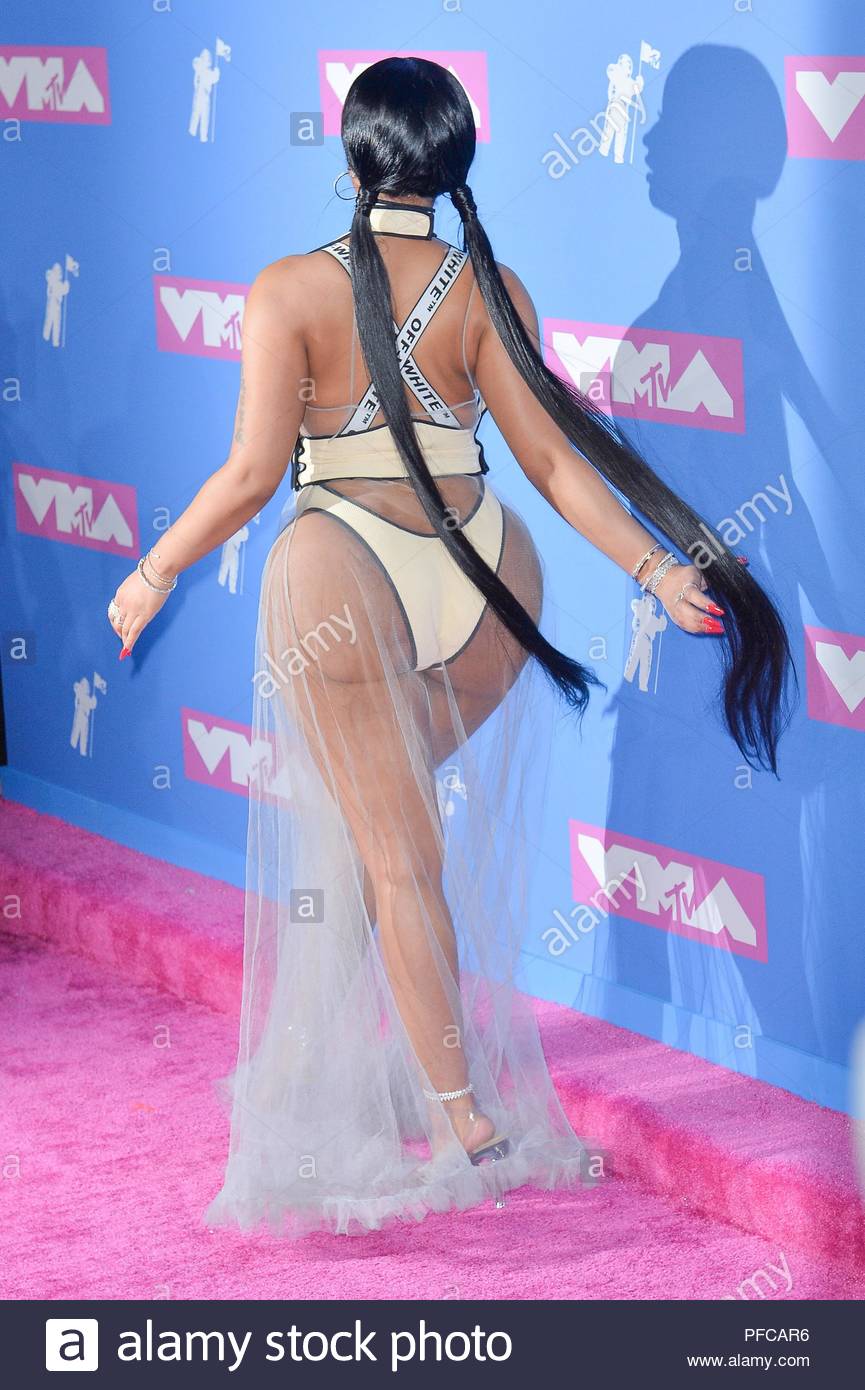 Nicki Minaj big fat ass get me off quick