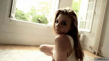 The most erotic gif of Natalie Dormer