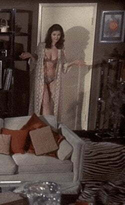 Lynda Carter wearing a bikini in "Matt Helm" (1975)