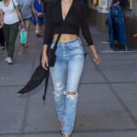 This outfit makes me want to fuck Victoria justice brains out now and her feet are so sexy in this photo I would love to take her heels off and go to town on her toe and soles