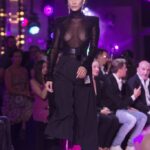 Bella Hadid Braless (117 Photos)