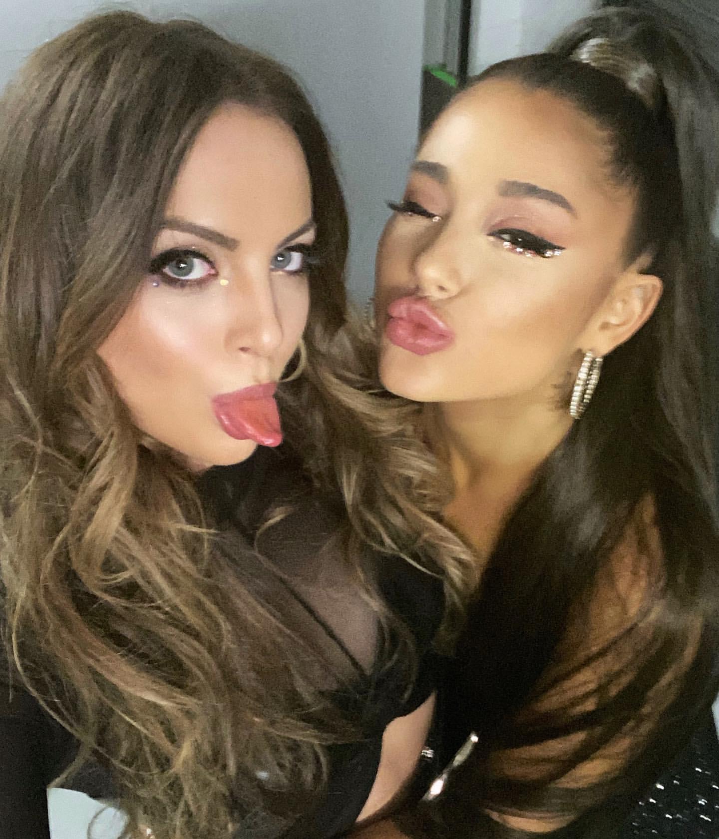 Imagine a double blowjob from Elizabeth Gillies and Ariana Grande