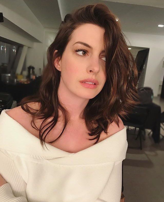 Just wanna throat fuck Anne Hathaway and make a mess