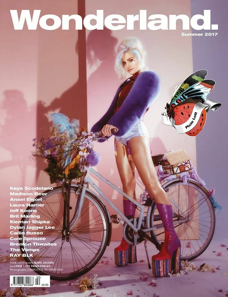 Pixie Lott Sexy (8 Photos)