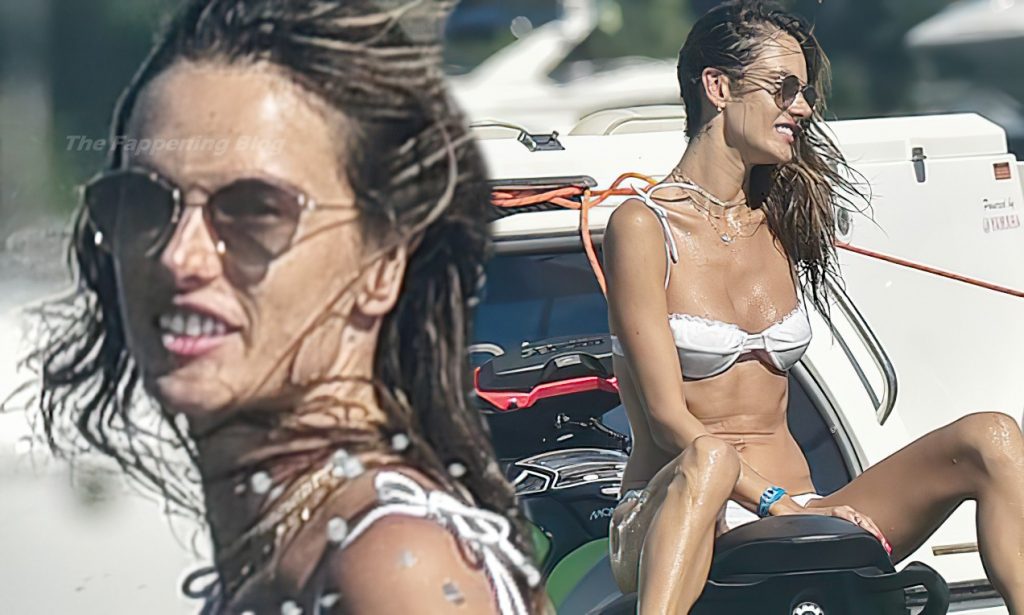 Alessandra Ambrosio Bikini