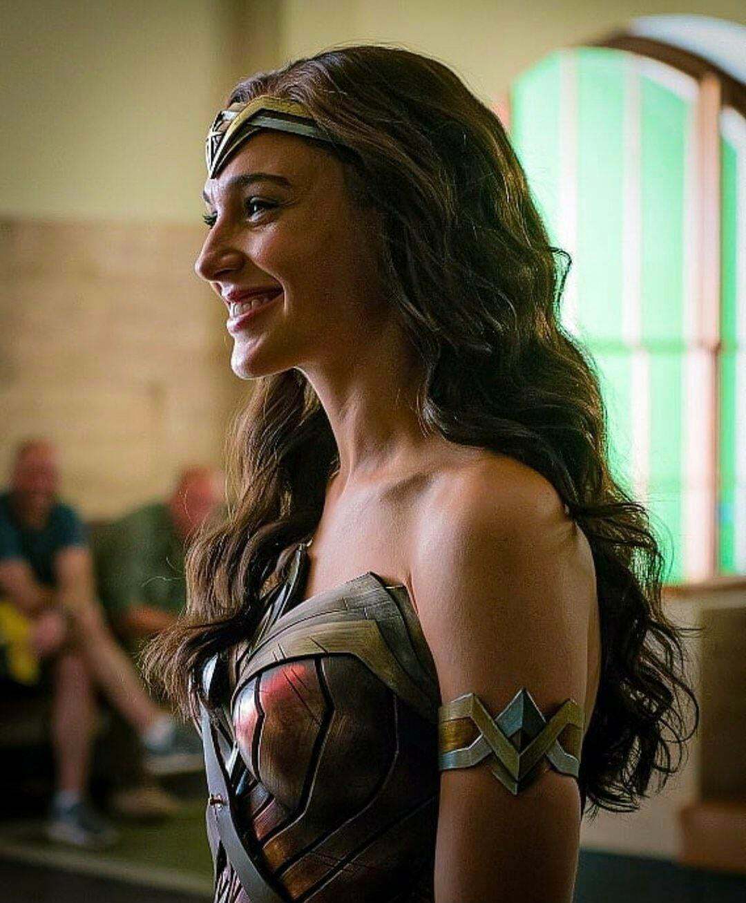 Do you think Gal Gadot’s husband asks her to get into her costume when they fuck ?