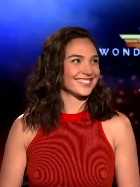 Gal Gadot lusting