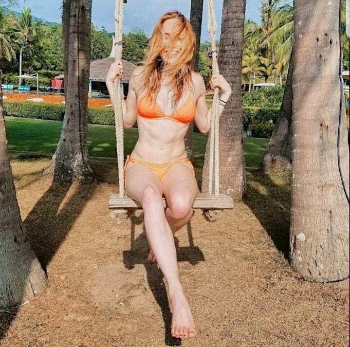 I have been so horney for Caity Lotz' body lately!